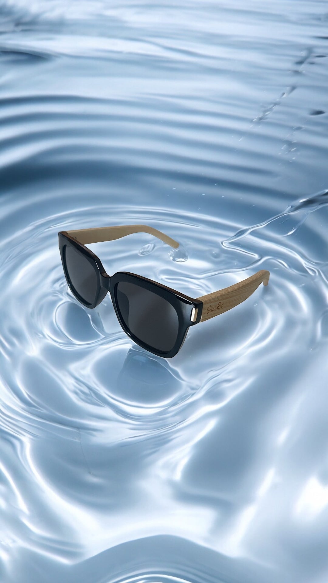 CLASSIC BLACK - BAMBOO SUNGLASSES