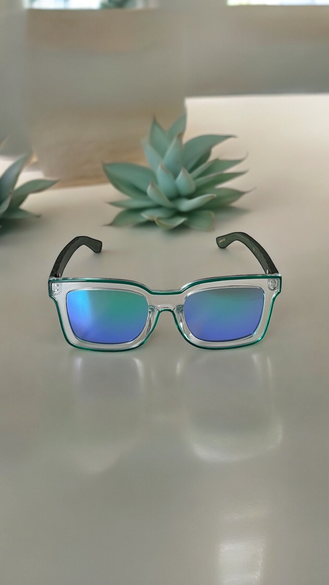 VERT CRISTAL - LUNETTES DE SOLEIL EN BAMBOU